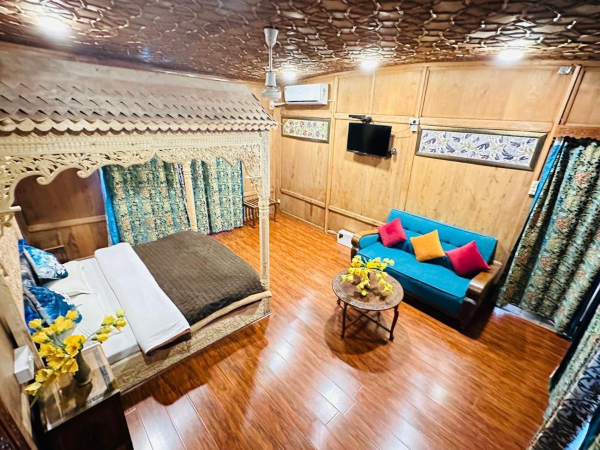 Hôtel Shabnam Group Of Houseboats à Srīnagar Extérieur photo